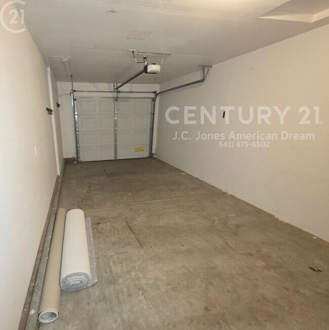 Building Photo - CS2508.5