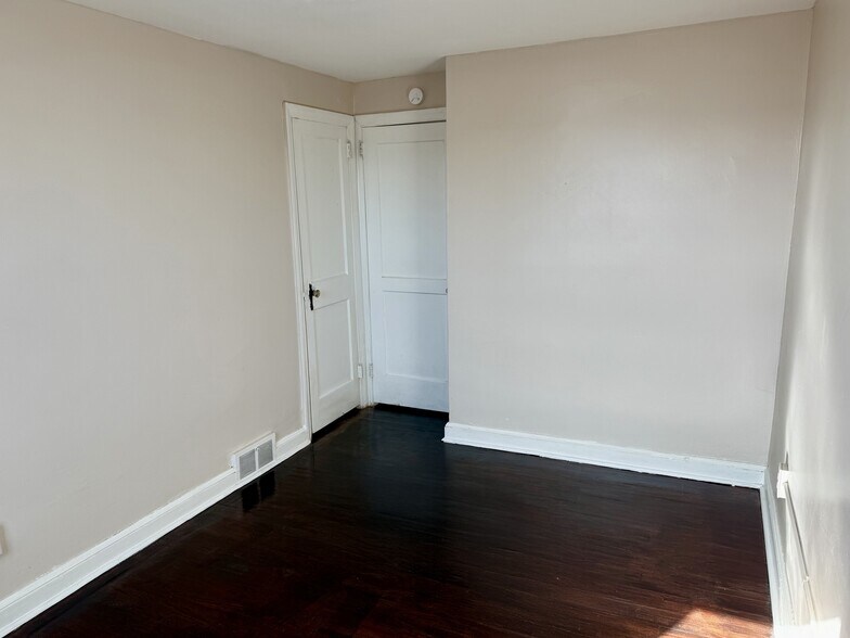 Bedroom #2 - 116 W Berkley Ave