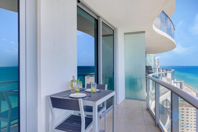 Building Photo - 4111 S Ocean Dr