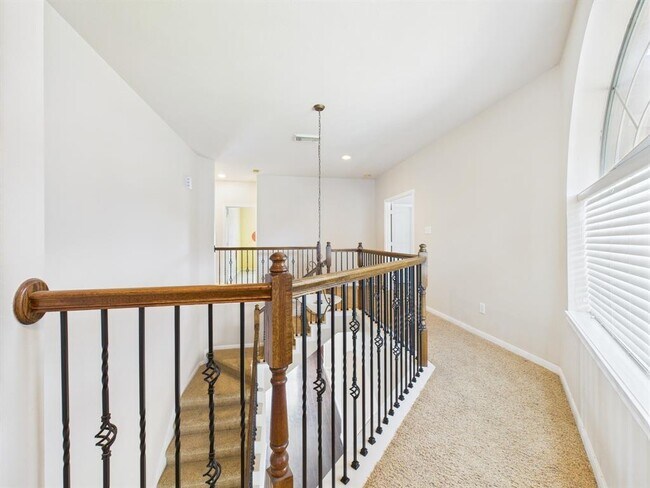 Building Photo - 26306 Shady Walk Ln