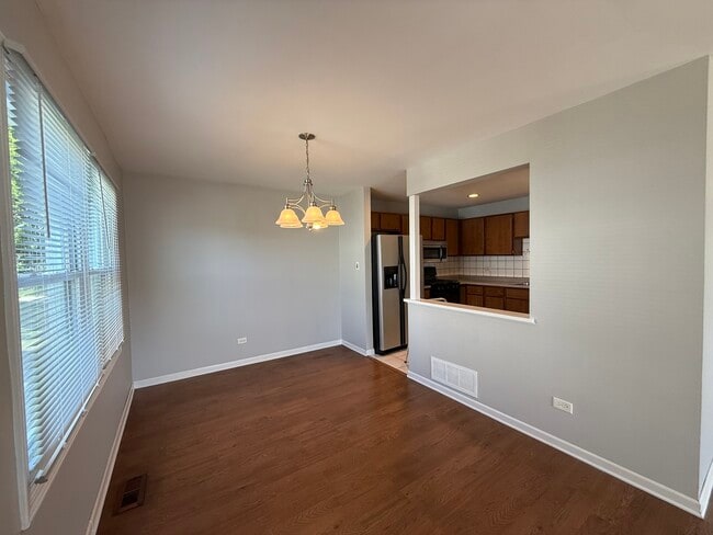 Building Photo - 371 Payson Cir