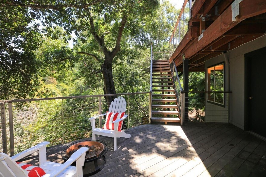 Building Photo - 3534 Oak Knoll Dr