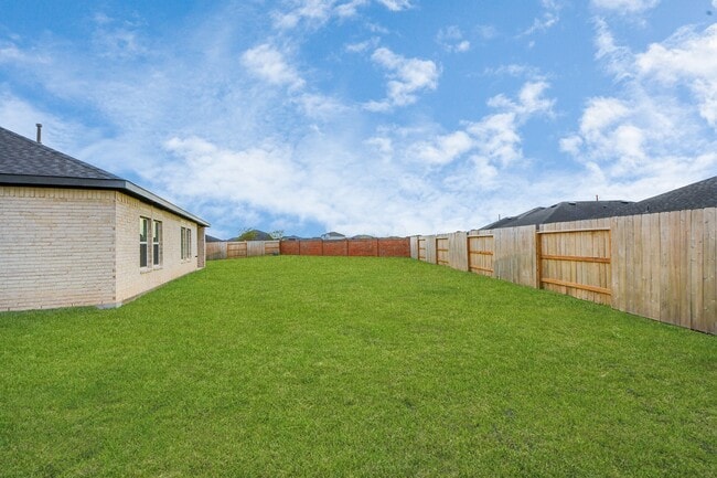 Building Photo - 6127 Ginevra Summers Dr