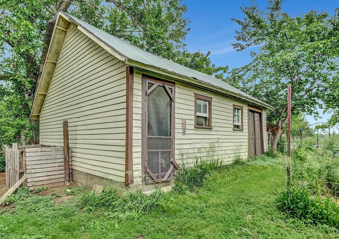 Building Photo - 21101 S 96th St