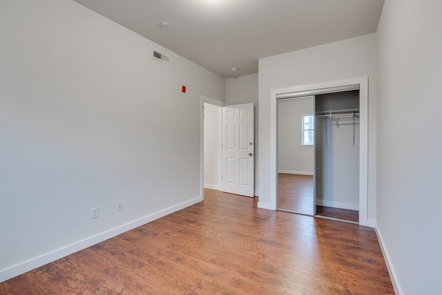 Building Photo - 1324 N 17th St