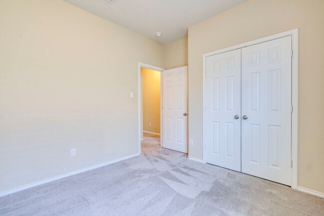 Building Photo - 141 Marcheeta Way