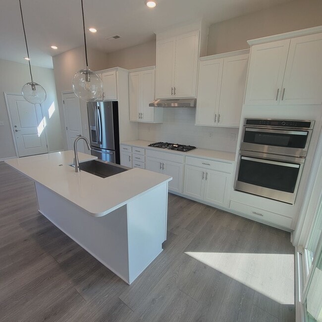 Building Photo - 3BR/2.5BA Townhome in Terraces at Farmington; Great Schools!