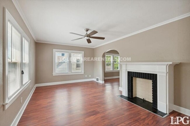 Building Photo - 2030 Wyndhurst Rd