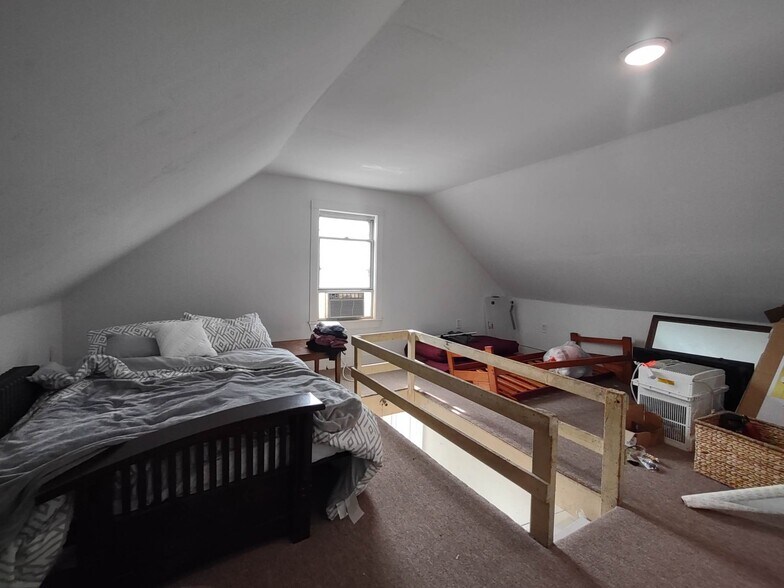 Building Photo - 16 Kilby St