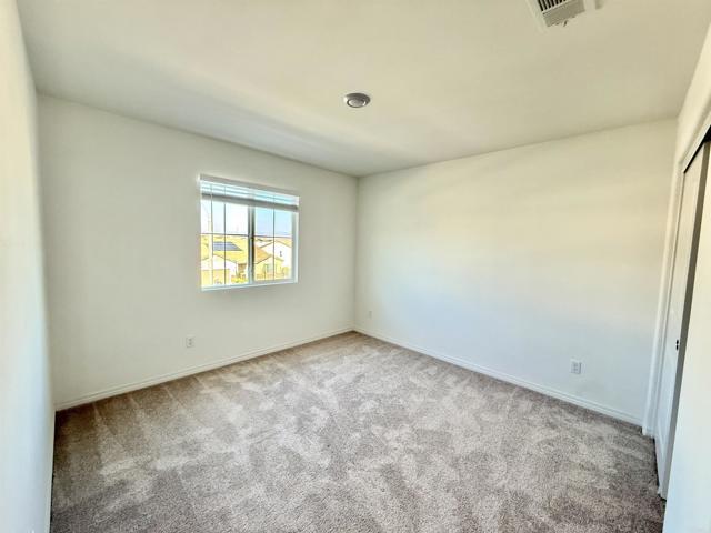 Building Photo - 34148 Thistlewood Ave