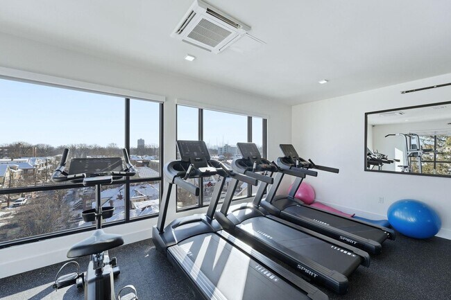 Building Photo - 8404 4th Ave