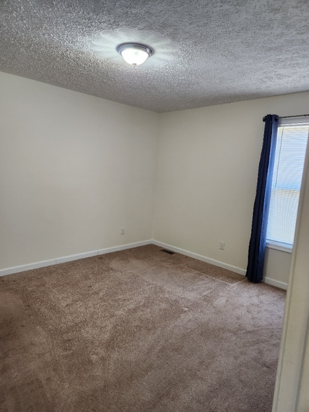 Building Photo - 730 Harless St