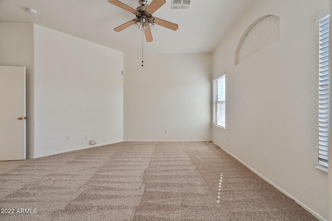 Building Photo - 2607 E Anderson Dr