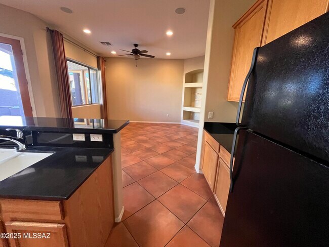 Building Photo - 13451 E Ace High Dr