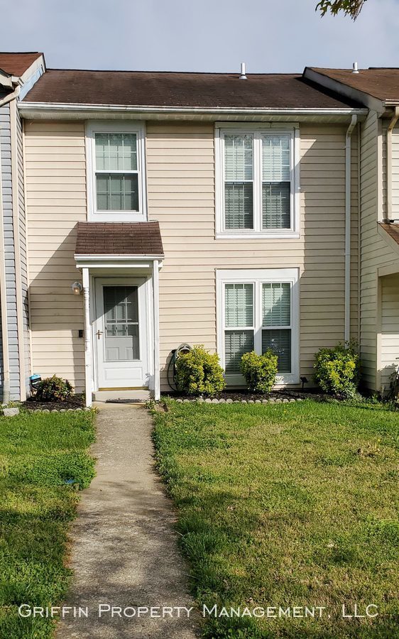 Building Photo - 14531 Marlborough Cir