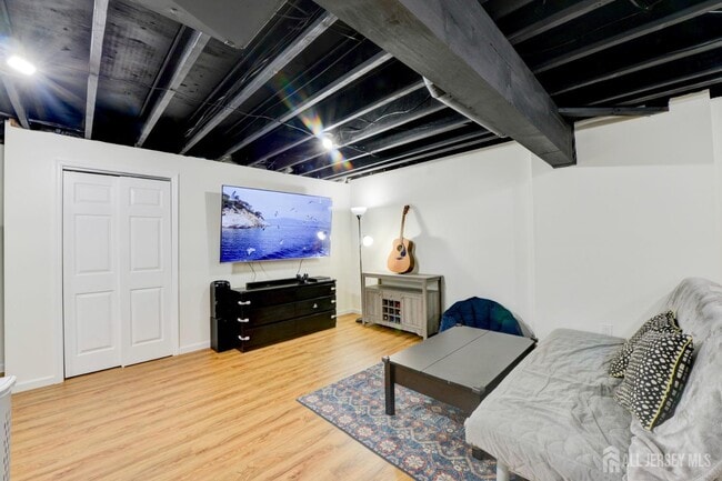 Building Photo - 13 Lackland Ave