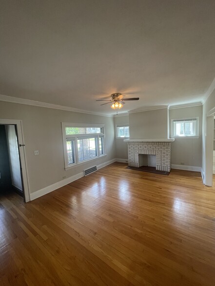 Building Photo - 2172 Bunts Road