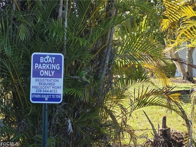 Building Photo - 8162 Country Rd