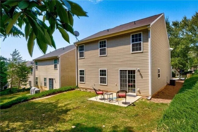 Building Photo - 2820 Mayfair Dr