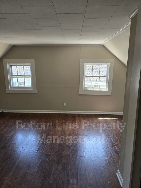 Building Photo - 184 Cabarrus Ave E