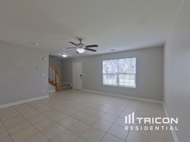 Building Photo - 1711 Southwind Dr