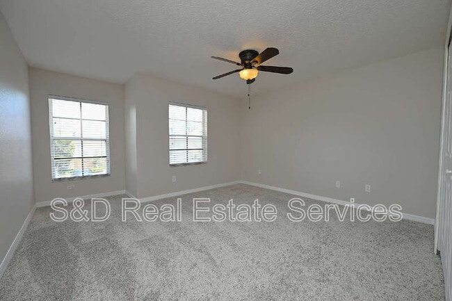 Building Photo - 5360 River Rock Rd