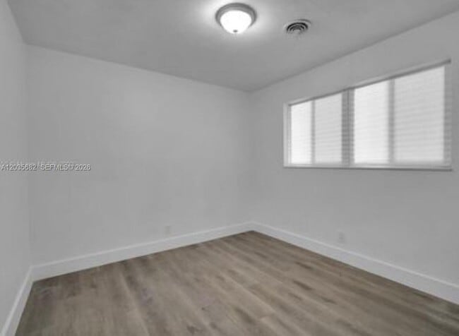 Building Photo - 3811 NW 6th Pl