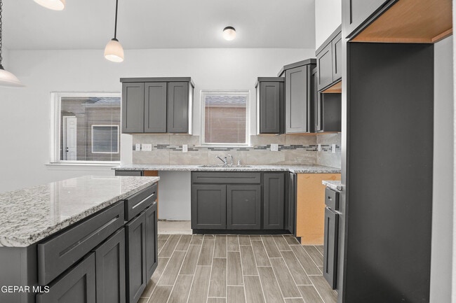 Building Photo - 14329 Bill Lazor Pkwy