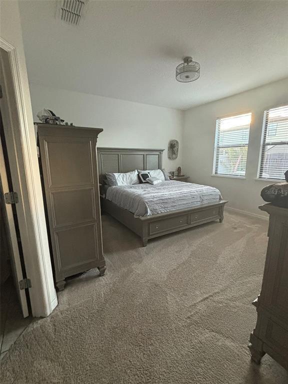 Building Photo - 1000 Vicenza St