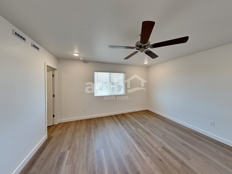 Building Photo - 9733 W Luxton Ln
