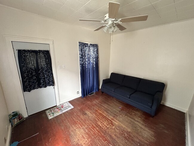 Building Photo - 615 E Water St