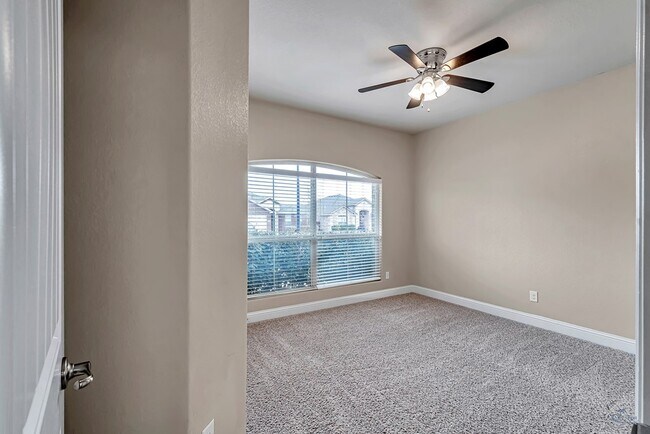 Building Photo - 7041 XIT Ranch Rd