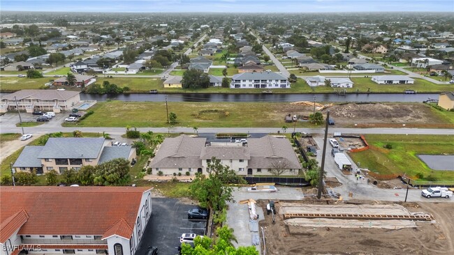 Building Photo - 610 SW 47th Terrace