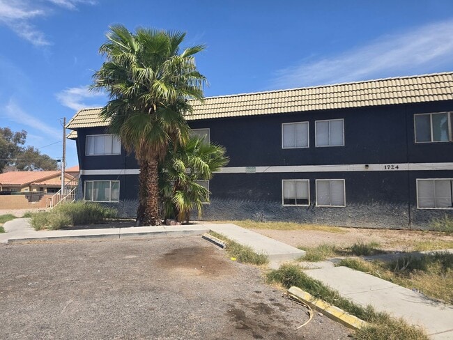 Building Photo - 1724 Breckenwood Ct