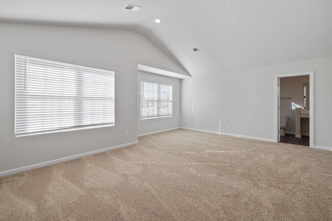 Building Photo - 2110 Briar Run Dr