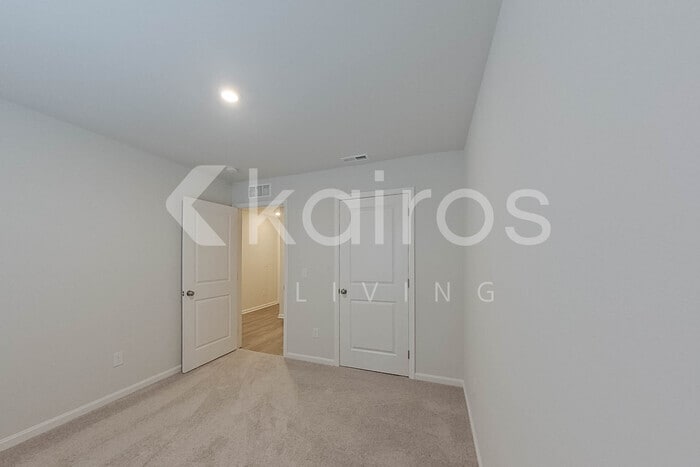 Building Photo - 117 Rucksack Ct