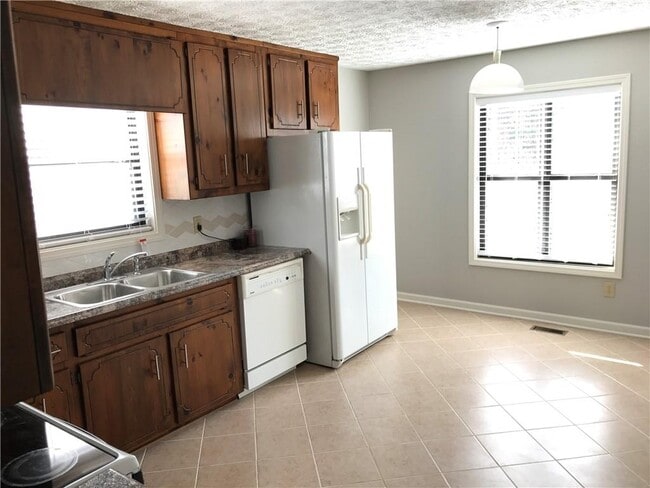 Building Photo - 4415 Windchime Way NW