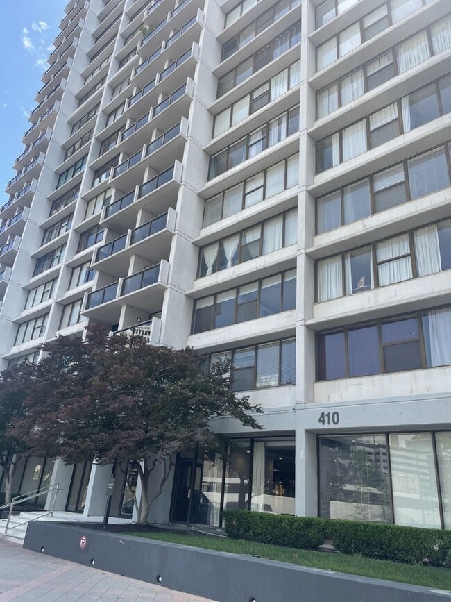 Primary Photo - Perfectly remodeled 1 bedroom & 1 bathroom.