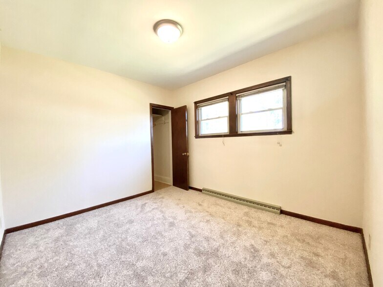 Building Photo - 3914 S 1st St