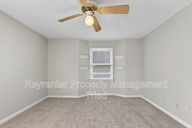 Building Photo - 3701 Cotswold Terrace