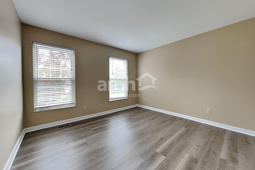 Building Photo - 7037 Berry Blossom Ct