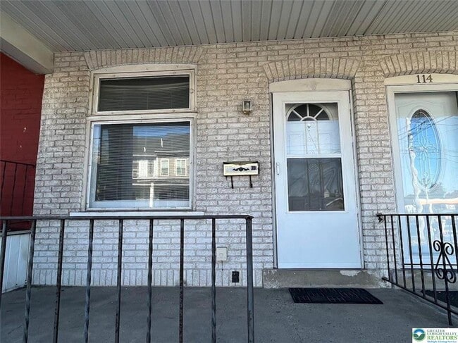 Building Photo - 116 E Elizabeth Ave