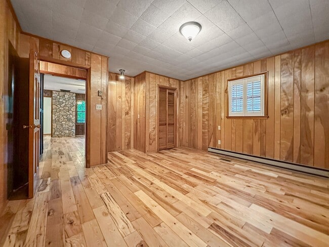 Building Photo - 8835 Tallow Tree Rd