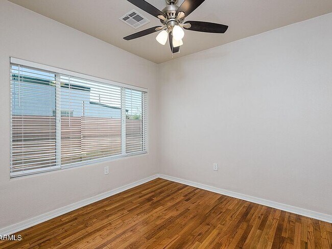 Building Photo - 1618 W Taylor St