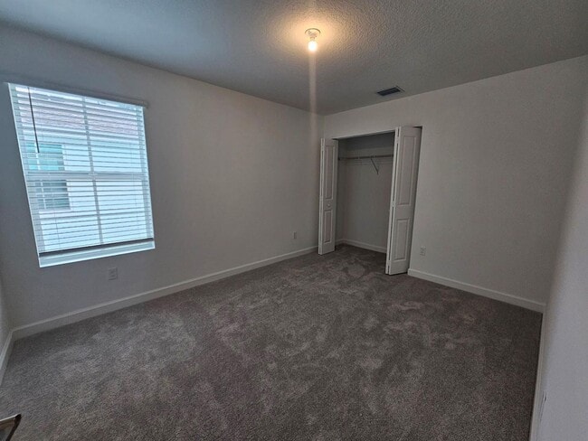 Building Photo - 19576 Whispering Crk Rd