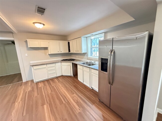Building Photo - 1434 Marleen St