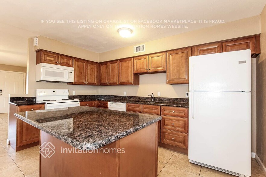 Building Photo - 1819 W Oraibi Dr