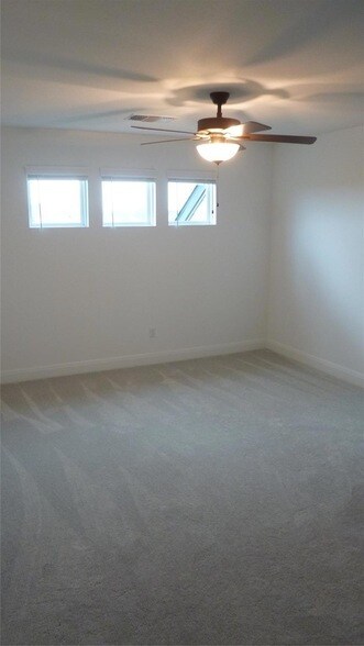 Building Photo - 11904 Paseo de los Lagos Ln
