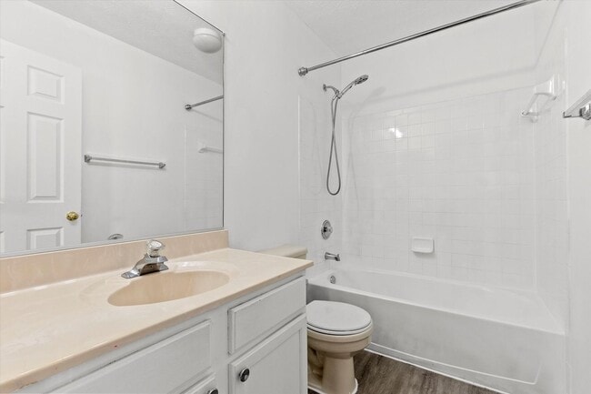 Building Photo - 4BR Columbia Home w/ Finished Basement, Deck & Open Green Space