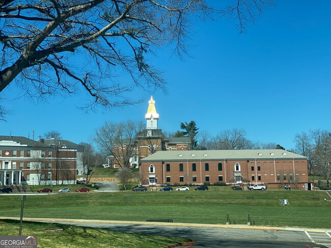 Building Photo - 364 Stoneybrook Dr